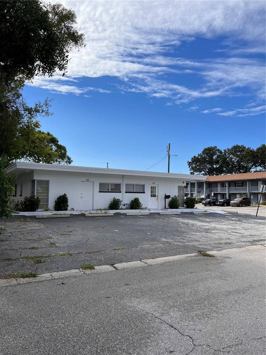 612 S LINCOLN AVENUE, Clearwater, FL 33756 612 S LINCOLN AVENUE, Clearwater, FL 33756