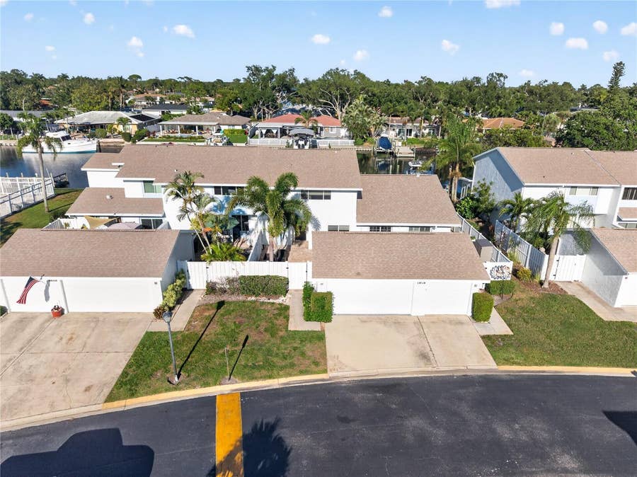 Property photo for 6747 CAPE HATTERAS WAY NE, #3, St Petersburg, FL