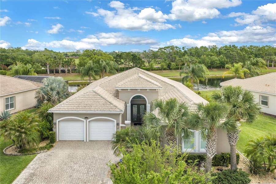Property photo for 15939 CAPE CORAL DRIVE, Wimauma, FL