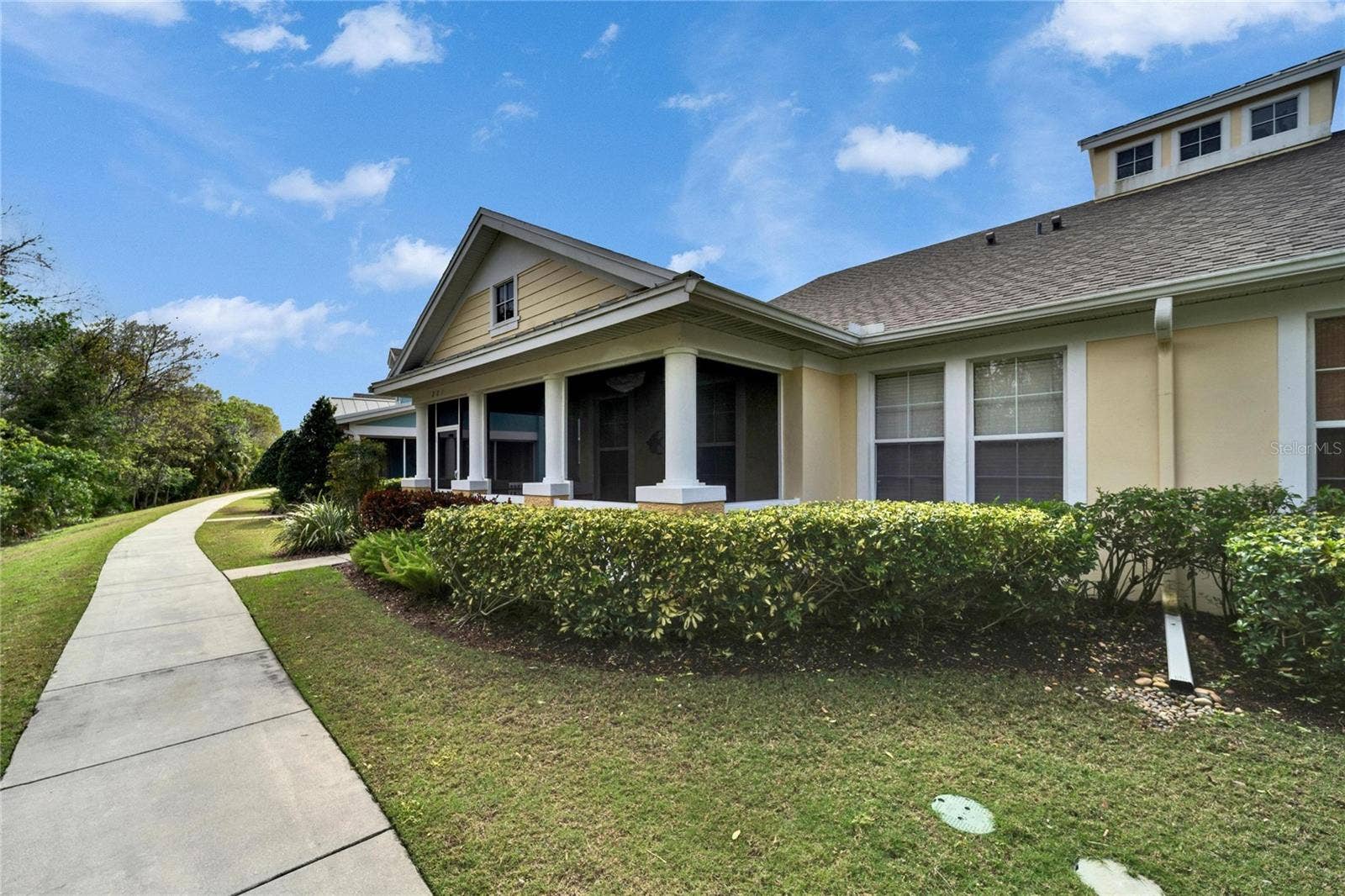 221 SELA COVE CIRCLE, Apollo Beach, FL 33572 Front Screened Porch View