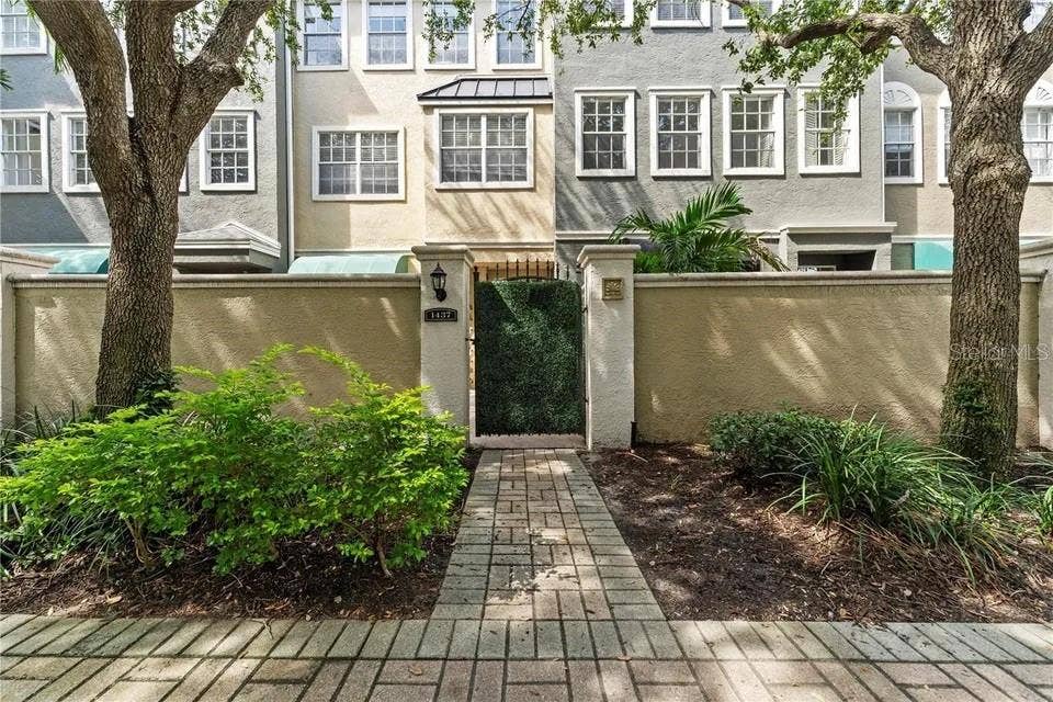 1437 HARBOUR WALK ROAD, Tampa, FL 33602 1437 HARBOUR WALK ROAD, Tampa, FL 33602