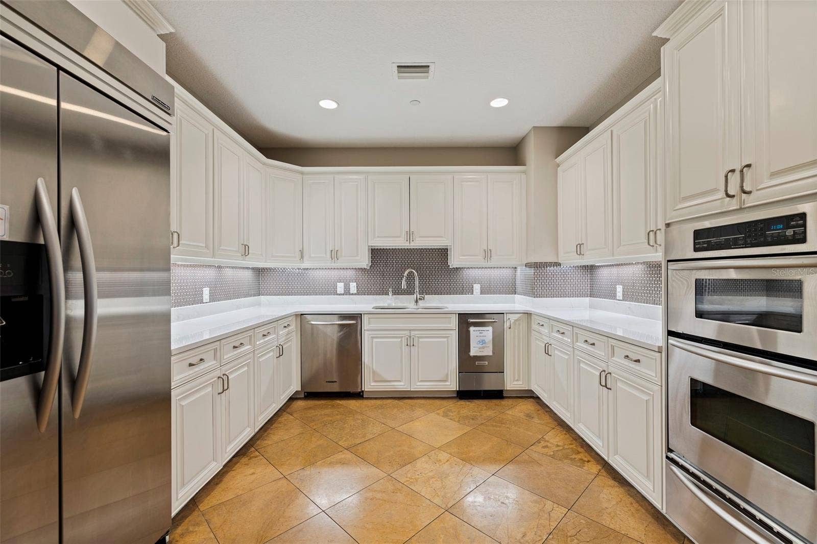 11 BAYMONT STREET, #302, Clearwater Beach, FL 33767 11 BAYMONT STREET, #302, Clearwater Beach, FL 33767
