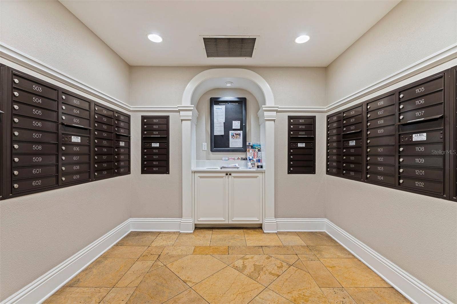 11 BAYMONT STREET, #302, Clearwater Beach, FL 33767 11 BAYMONT STREET, #302, Clearwater Beach, FL 33767