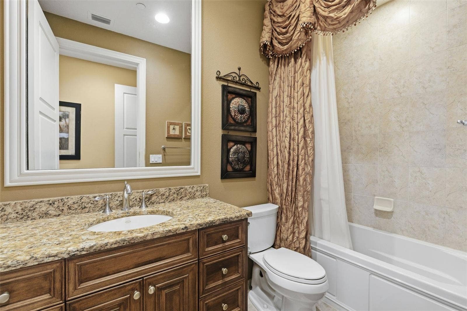 11 BAYMONT STREET, #302, Clearwater Beach, FL 33767 11 BAYMONT STREET, #302, Clearwater Beach, FL 33767