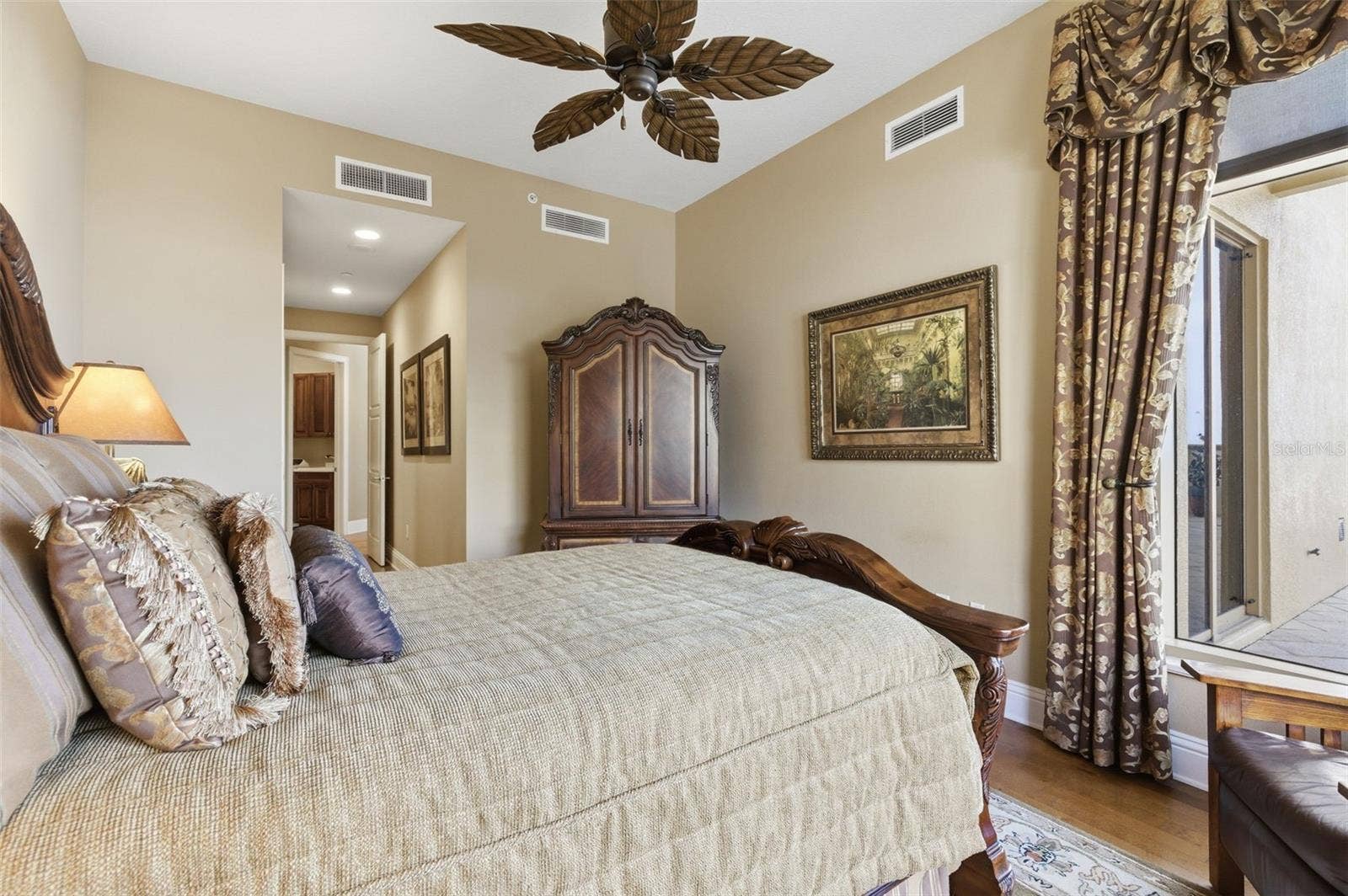 11 BAYMONT STREET, #302, Clearwater Beach, FL 33767 11 BAYMONT STREET, #302, Clearwater Beach, FL 33767