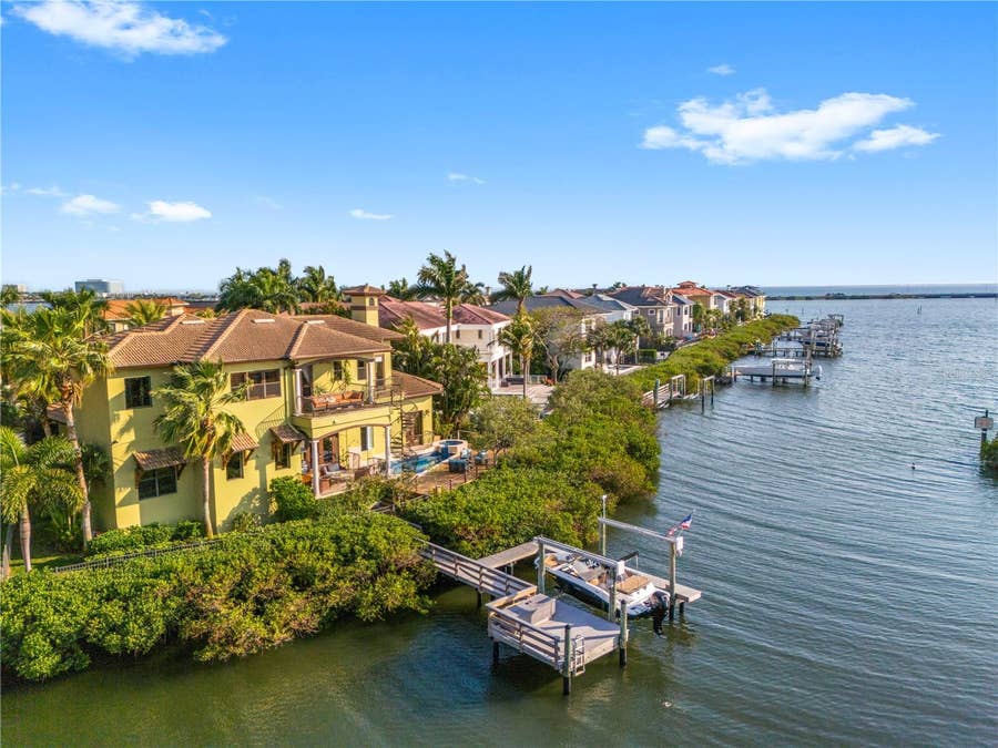 Property photo for 4128 CAUSEWAY VISTA DRIVE, Tampa, FL