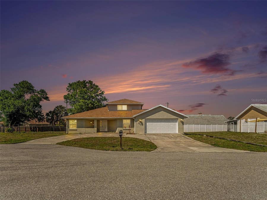 Property photo for 822 DIANE CIRCLE, Englewood, FL
