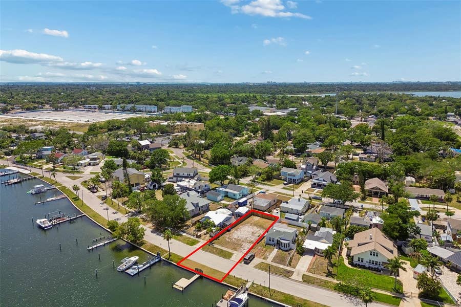 Property photo for 4005 SUNRISE DRIVE S, St Petersburg, FL