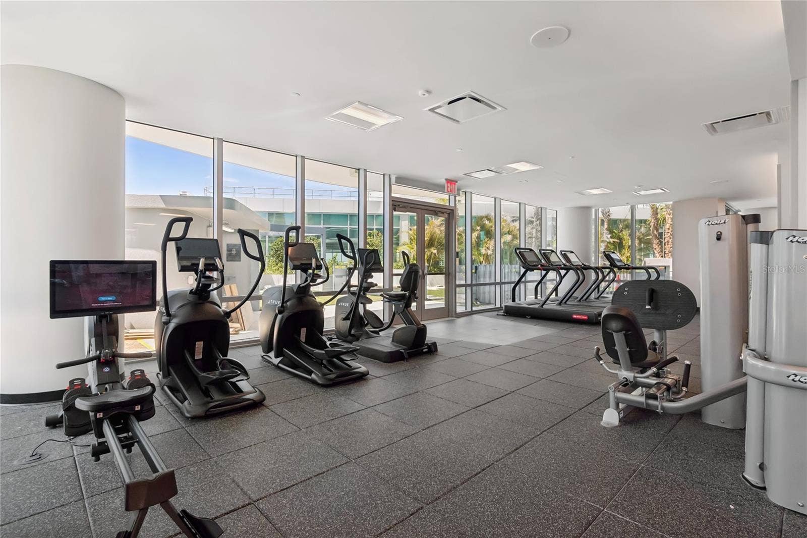400 CENTRAL AVENUE, #2505, St Petersburg, FL 33701 400 CENTRAL AVENUE, #2505, St Petersburg, FL 33701