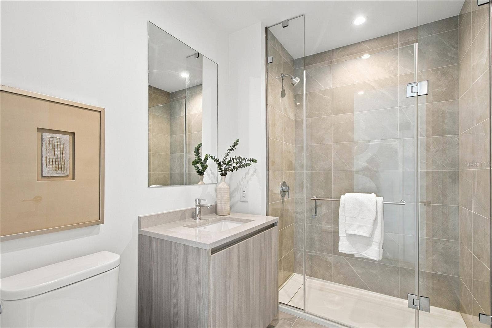 400 CENTRAL AVENUE, #2505, St Petersburg, FL 33701 400 CENTRAL AVENUE, #2505, St Petersburg, FL 33701