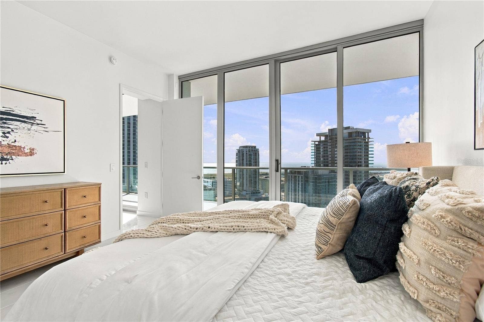 400 CENTRAL AVENUE, #2505, St Petersburg, FL 33701 400 CENTRAL AVENUE, #2505, St Petersburg, FL 33701