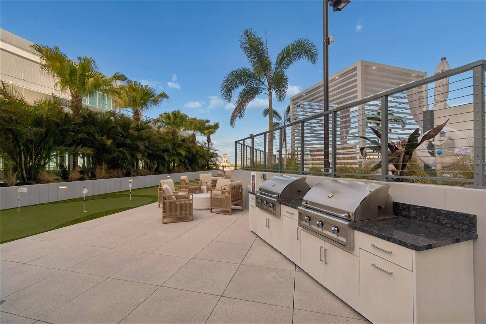 400 CENTRAL AVENUE, #2505, St Petersburg, FL 33701 400 CENTRAL AVENUE, #2505, St Petersburg, FL 33701