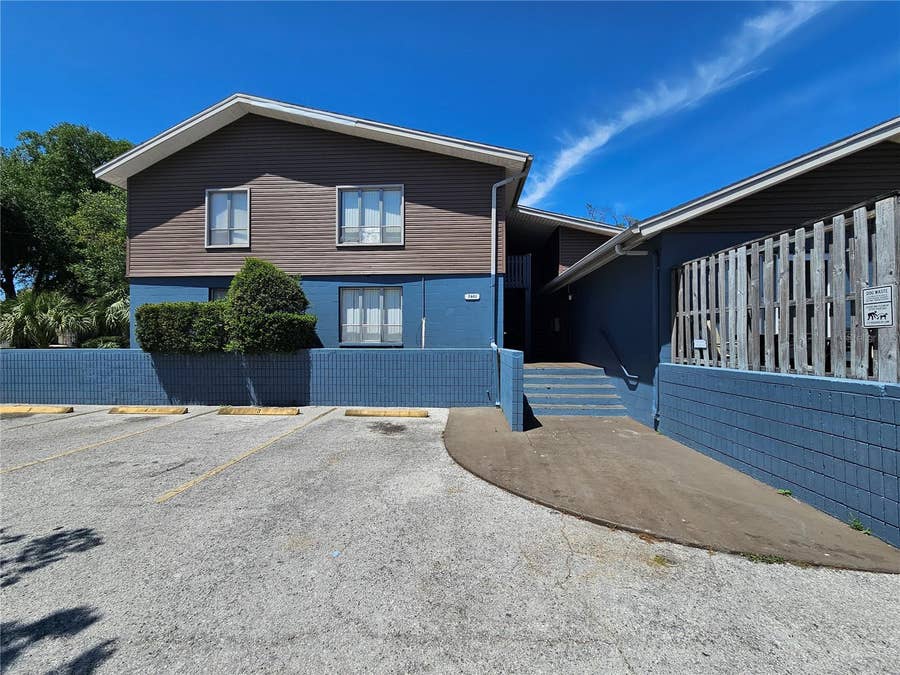 Property photo for 7601 PAULA DRIVE, #3, Tampa, FL
