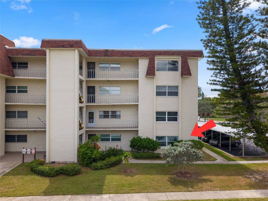 Property photo for 209 NE LINCOLN CIRCLE N, #109, St Petersburg, FL