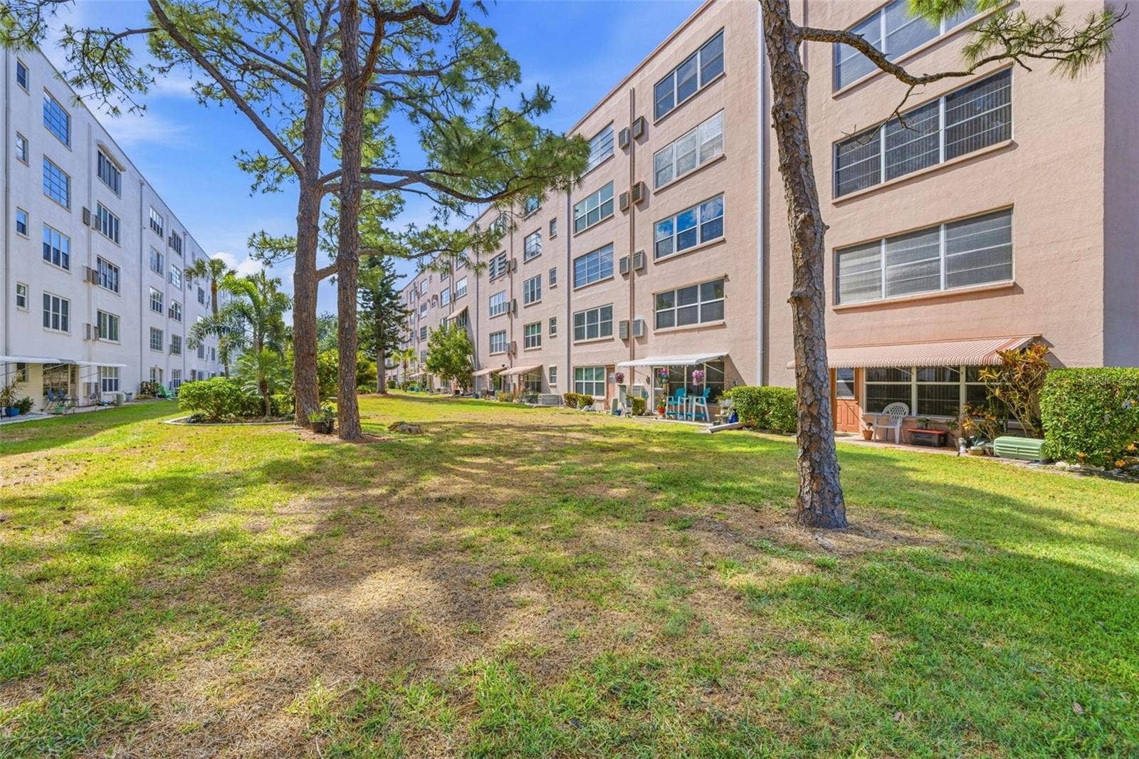 5521 80TH STREET N, #212, St Petersburg, FL 33709 Green space and landscaped grounds Five Towns