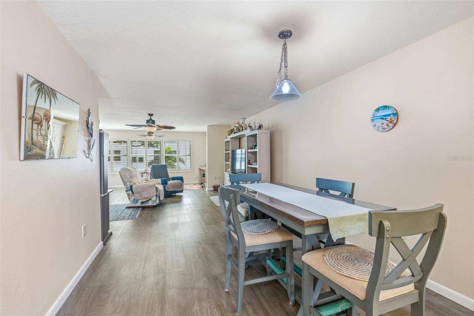 5521 80TH STREET N, #212, St Petersburg, FL 33709 Spacious open concept living and dining area