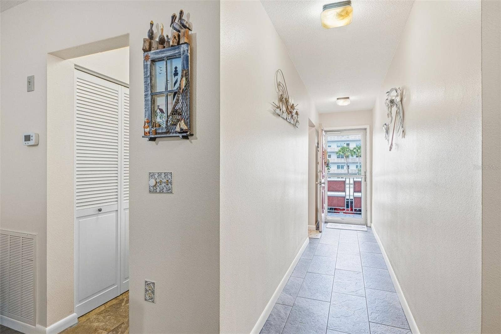 5521 80TH STREET N, #212, St Petersburg, FL 33709 Hallway leading to main living areas