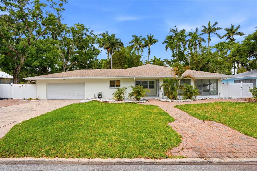 Property photo for 2004 VIRGINIA DRIVE, Bradenton, FL