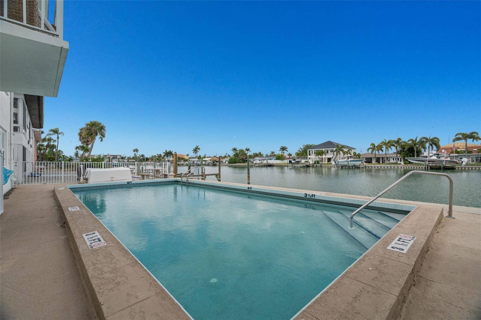 11655 3RD STREET E, #1, Treasure Island, FL 33706