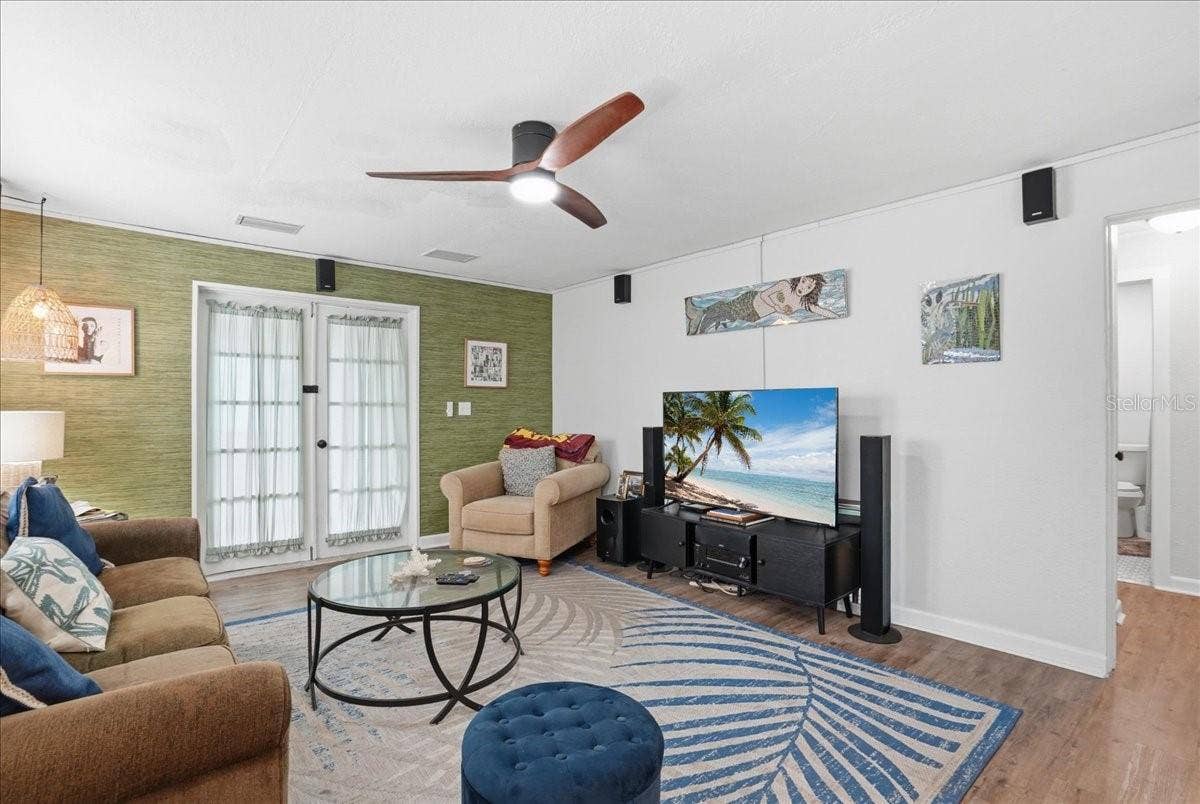130 86TH TERRACE, Treasure Island, FL 33706