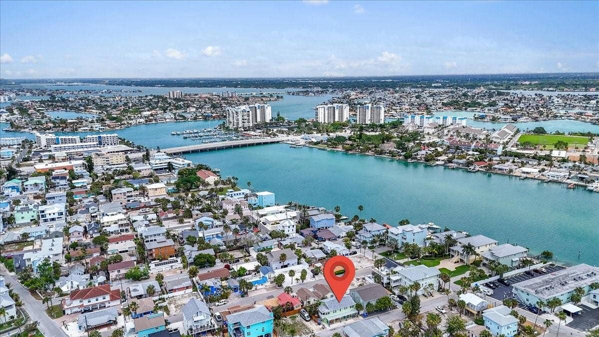 130 86TH TERRACE, Treasure Island, FL 33706