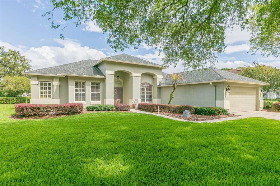 Property photo for 3516 SHADOWOOD DRIVE, Valrico, FL
