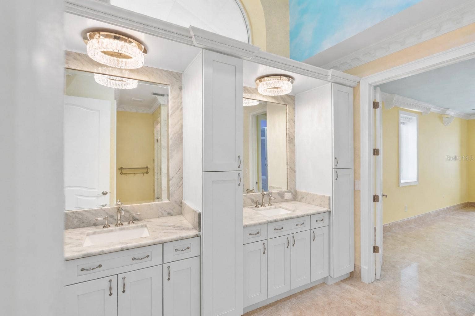 2000 PARK STREET N, St Petersburg, FL 33710 Large upstairs guest suites with bedroom, bathrooms and never used closets, over 1000 SF.