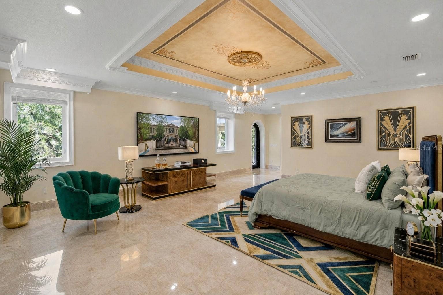 2000 PARK STREET N, St Petersburg, FL 33710 Spacious guest suites with private lanais and spa-style bathrooms.