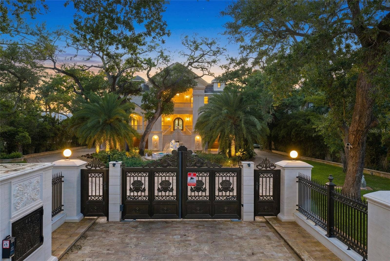 2000 PARK STREET N, St Petersburg, FL 33710 Palazzo Sul Mare- A rare waterfront estate on over 1.5 acres in Jungle Prada.