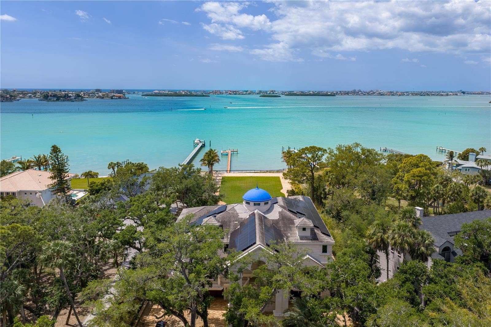 2000 PARK STREET N, St Petersburg, FL 33710 Direct access to Gulf from your private Dock