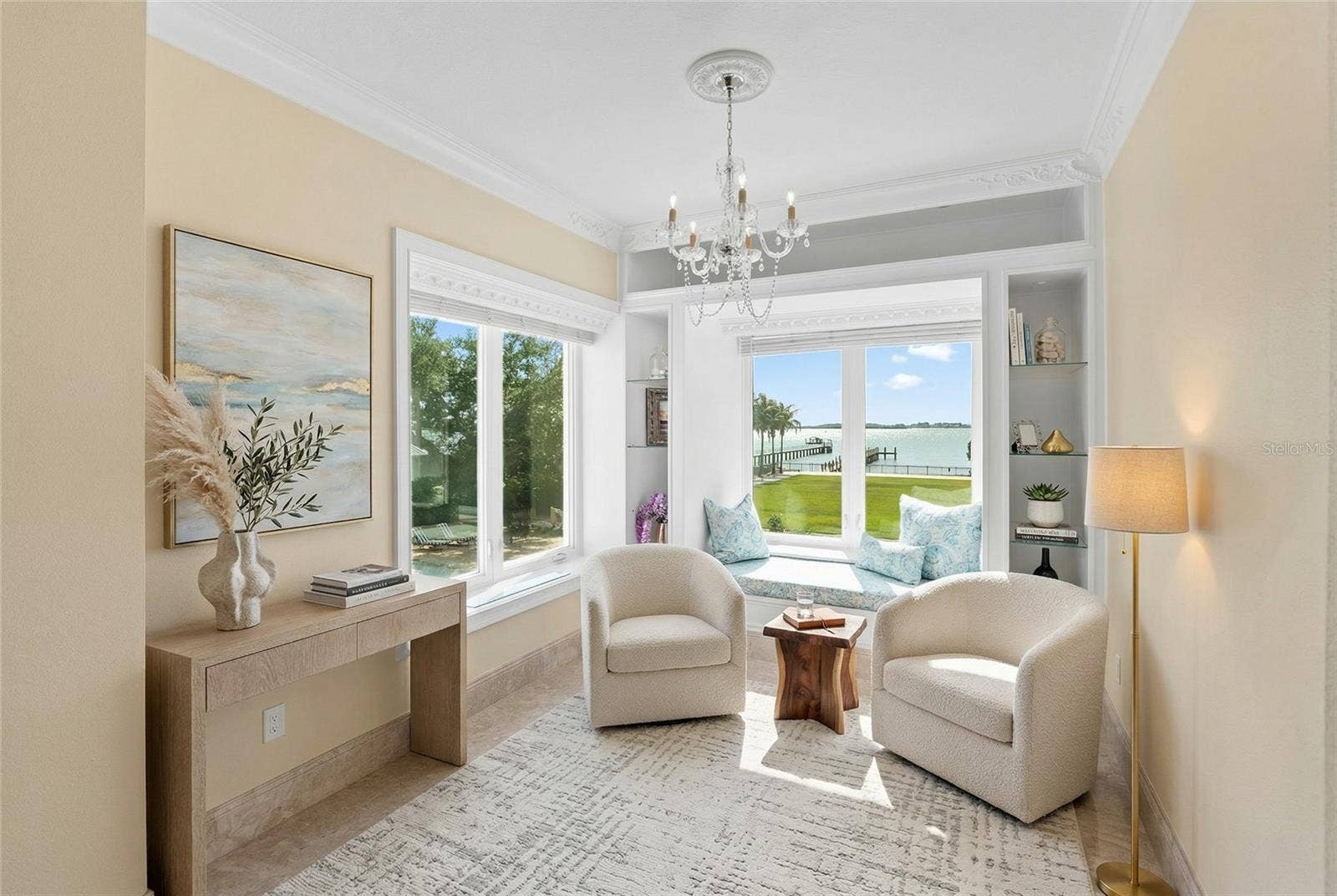 2000 PARK STREET N, St Petersburg, FL 33710 Elegant sitting area with a window seat to curl up to a good book and relax in the Primary suite with water views.