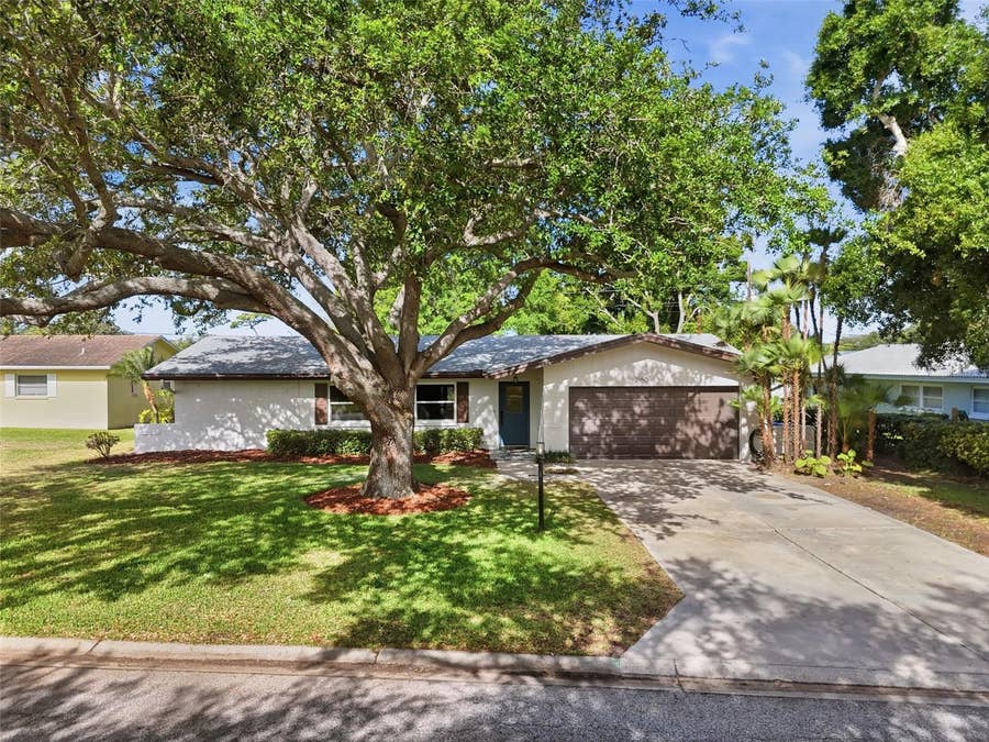 Property photo for 2150 SARAZEN DRIVE, Dunedin, FL