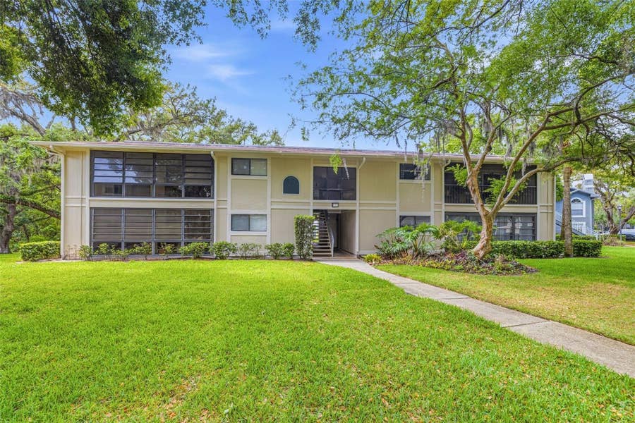 Property photo for 6015 LAKETREE LANE, #B, Temple Terrace, FL