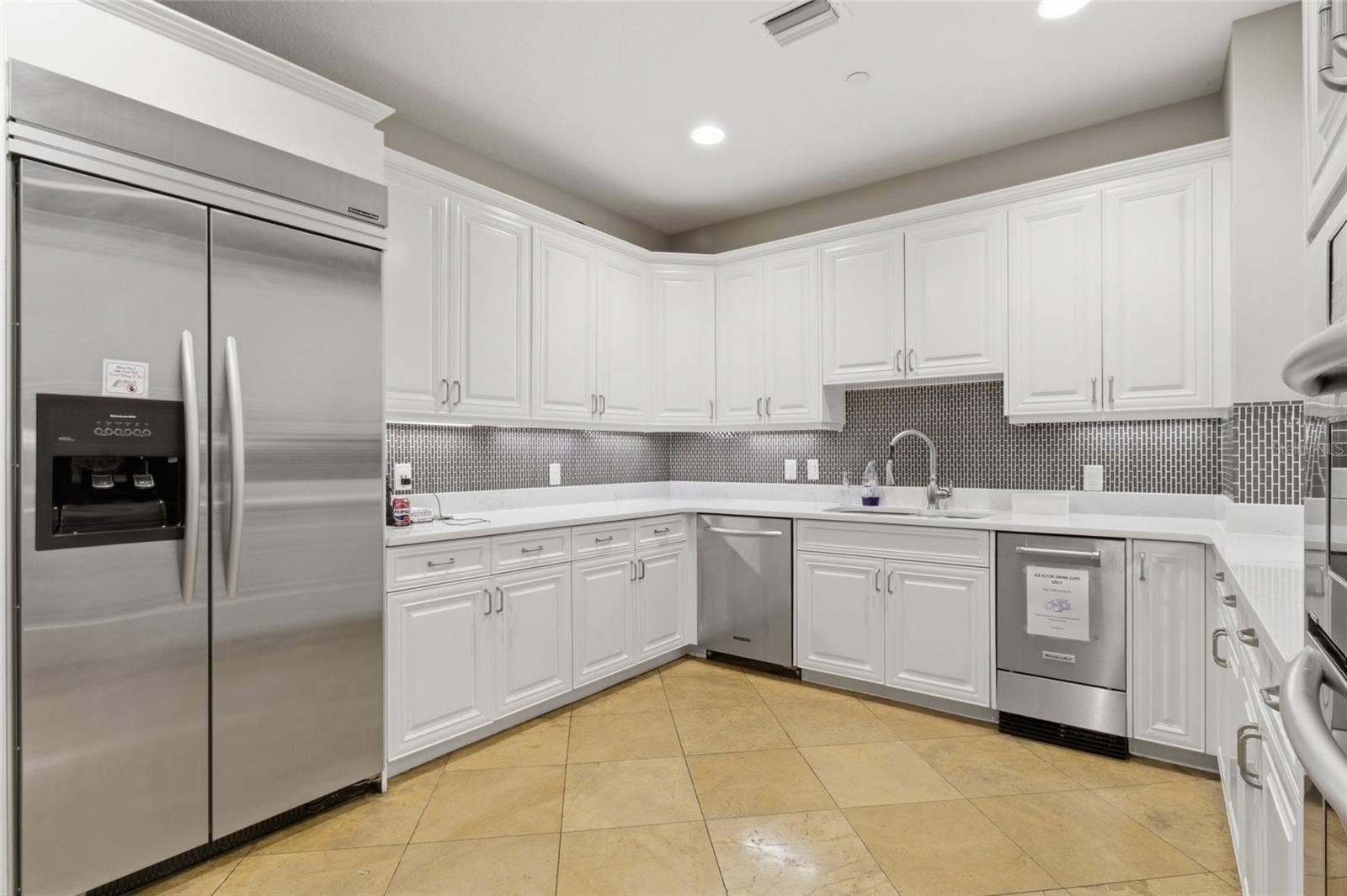 11 BAYMONT STREET, #608, Clearwater Beach, FL 33767