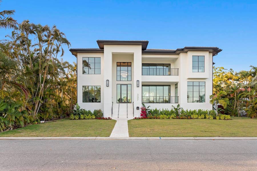 Property photo for 337 COFFEE POT DRIVE NE, St Petersburg, FL