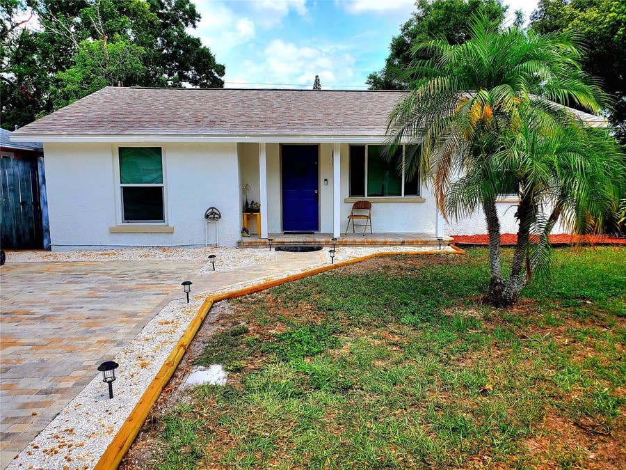 Property photo for 430 1ST AVENUE NE, Largo, FL
