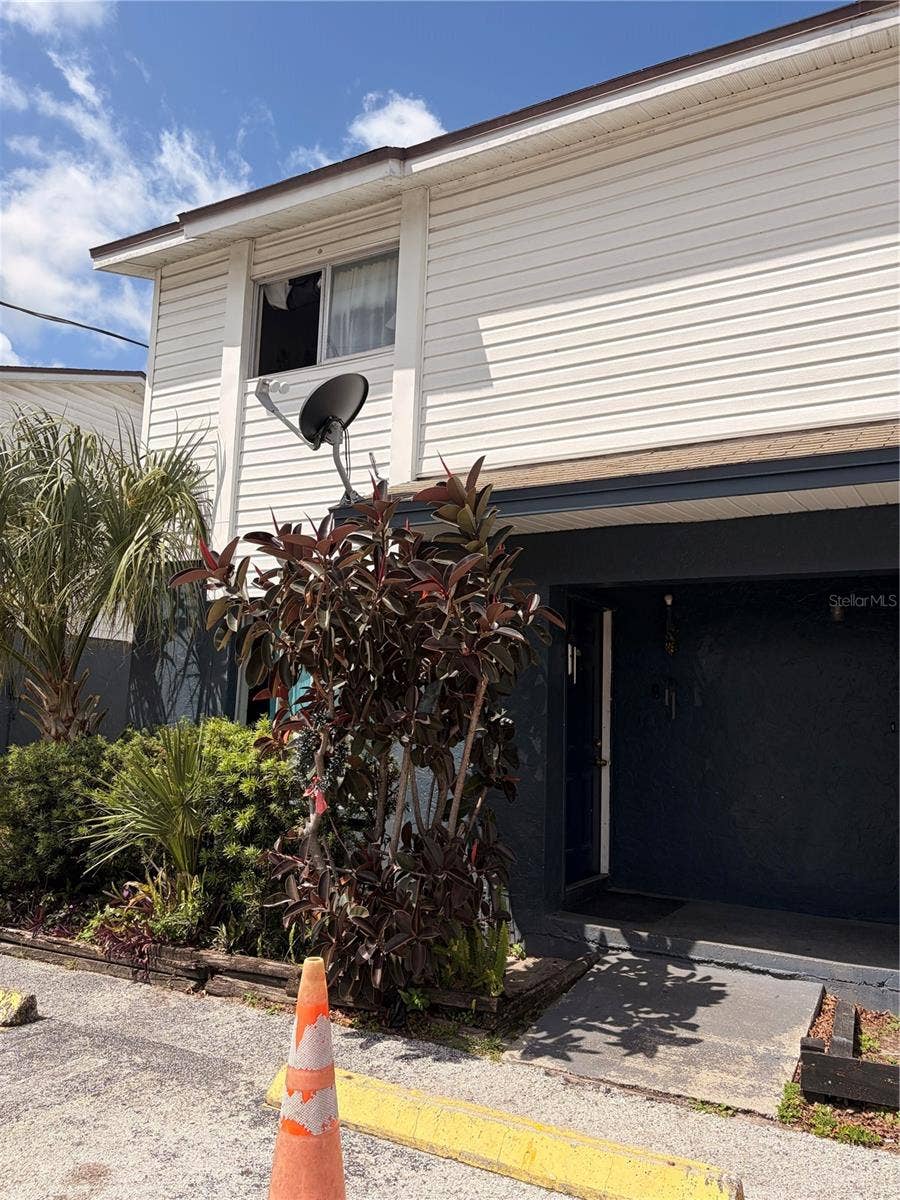 Property photo for 13050 LONDONDARY PLACE, Tampa, FL
