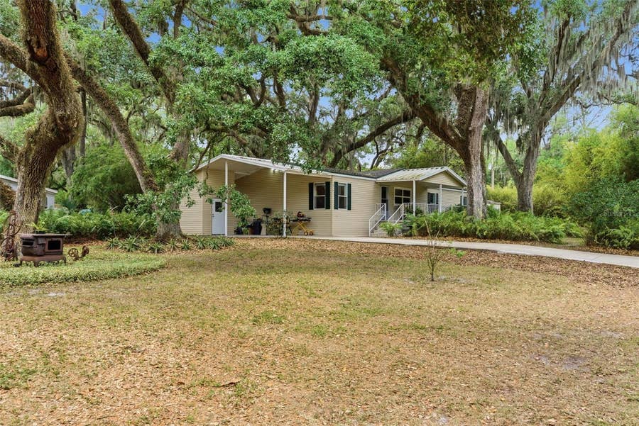 Property photo for 9101 WOOD TERRACE DRIVE, Tampa, FL