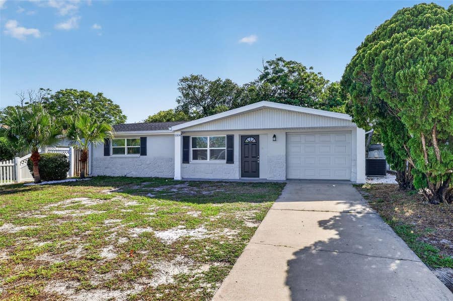 Property photo for 10914 LEEDS ROAD, Port Richey, FL