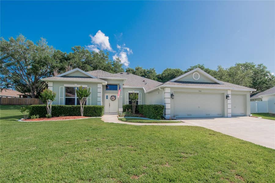 Property photo for 4810 WATER LARK WAY, Valrico, FL