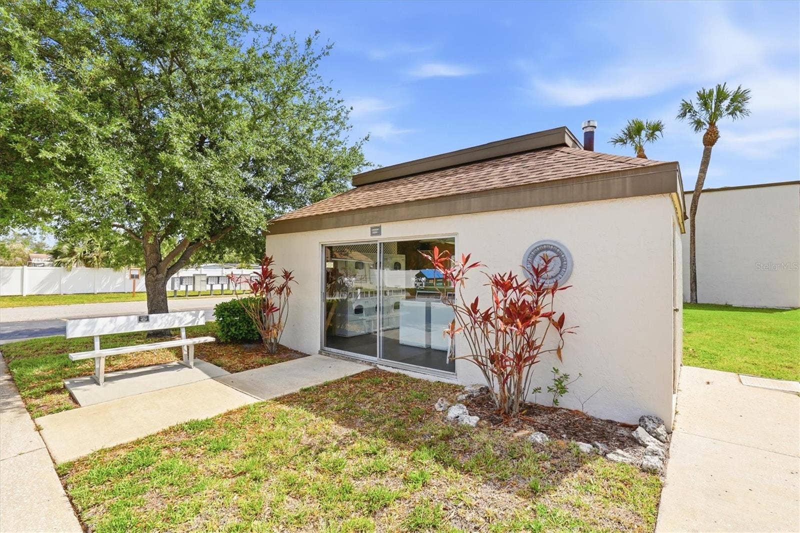 7701 STARKEY ROAD, #412, Seminole, FL 33777 Laundry