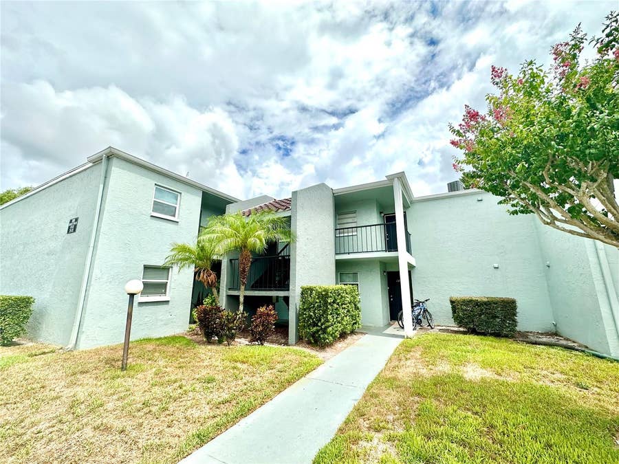 Property photo for 2830 SOMERSET PARK DRIVE, #201, Tampa, FL