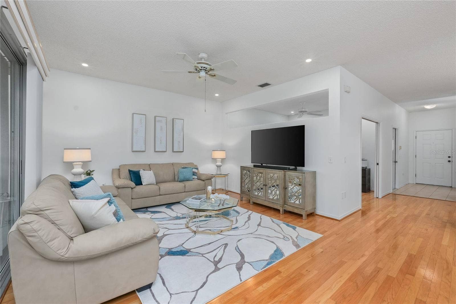 3511 TEALWOOD CIRCLE, Palm Harbor, FL 34685 LIVING ROOM
