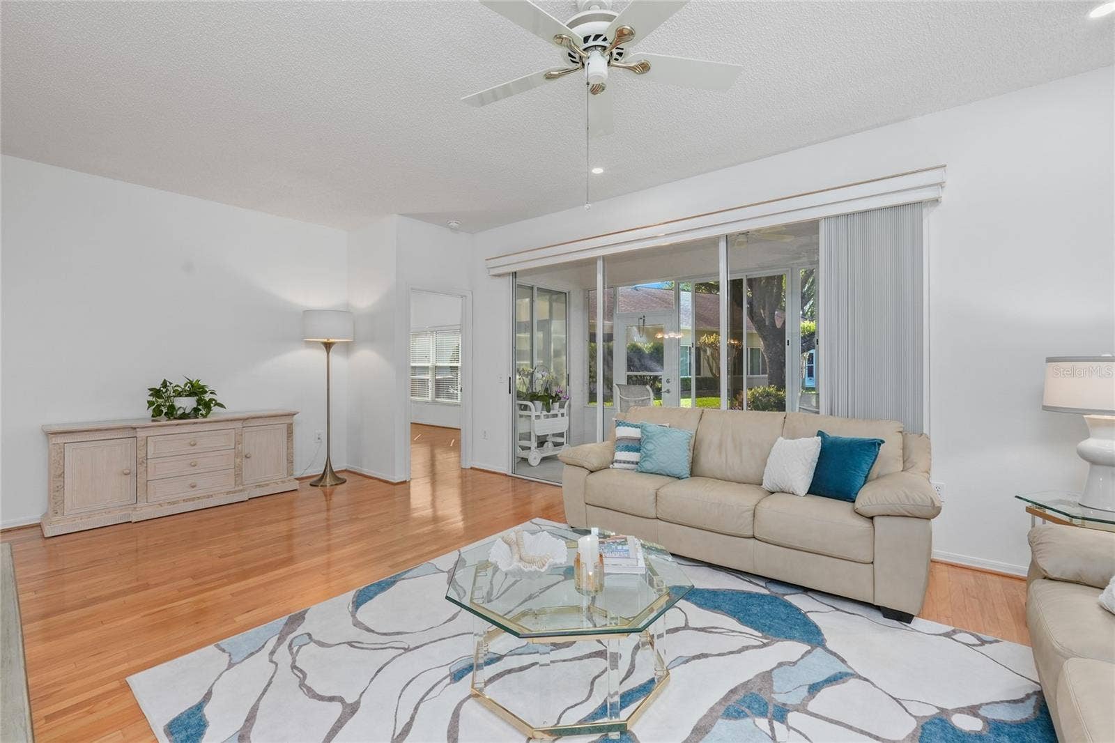 3511 TEALWOOD CIRCLE, Palm Harbor, FL 34685 LIVING ROOM