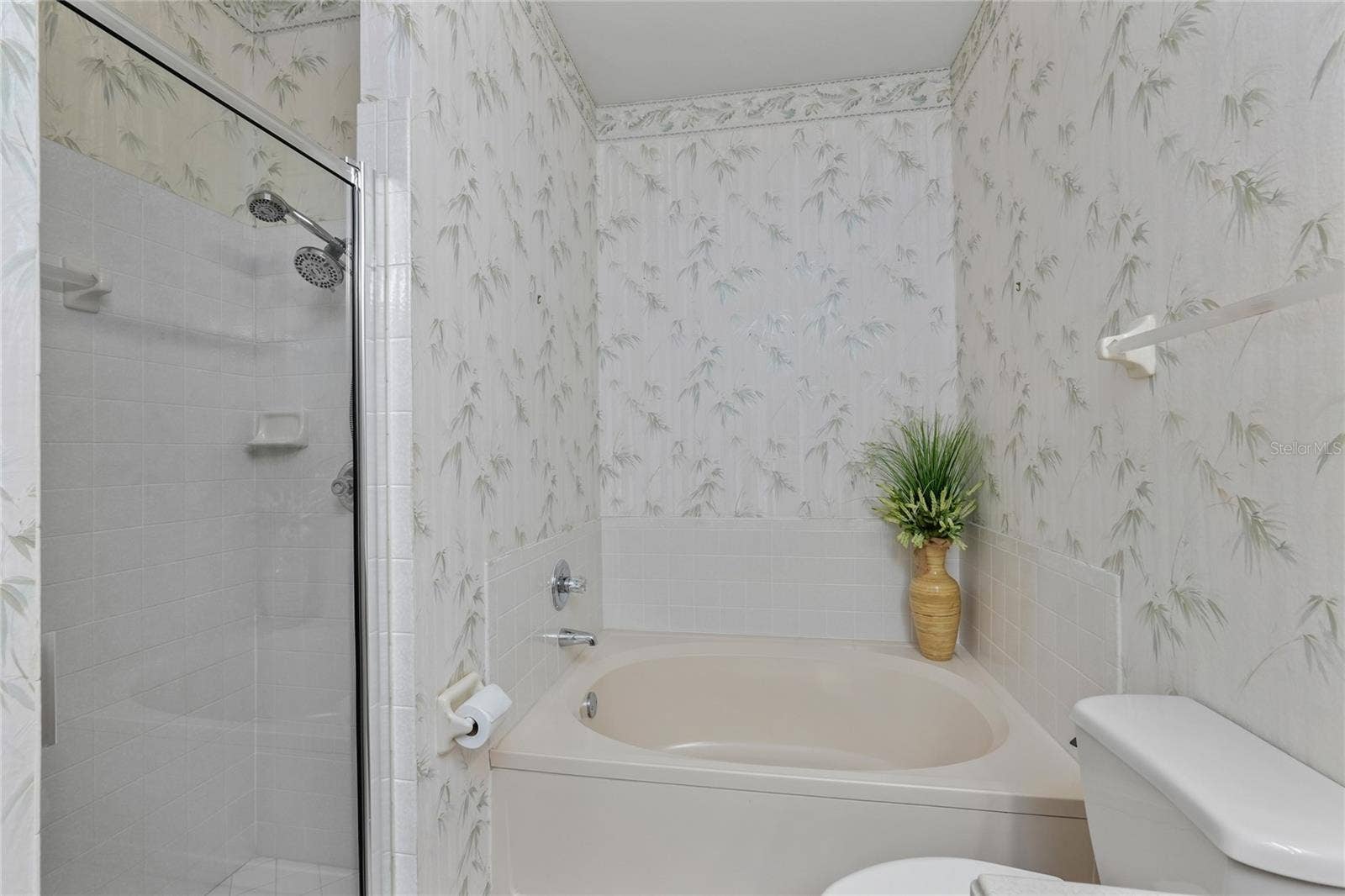 3511 TEALWOOD CIRCLE, Palm Harbor, FL 34685 MASTER BATHROOM