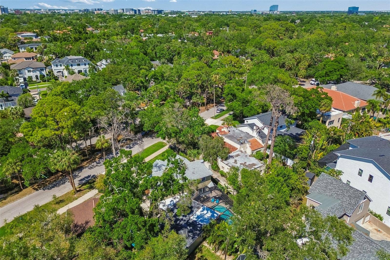 4528 W WOODMERE ROAD, Tampa, FL 33609 4528 W WOODMERE ROAD, Tampa, FL 33609