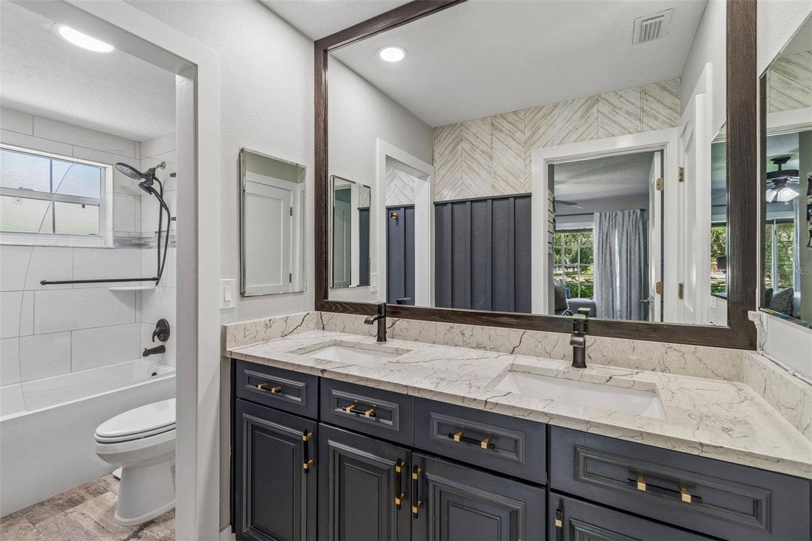 4528 W WOODMERE ROAD, Tampa, FL 33609 4528 W WOODMERE ROAD, Tampa, FL 33609