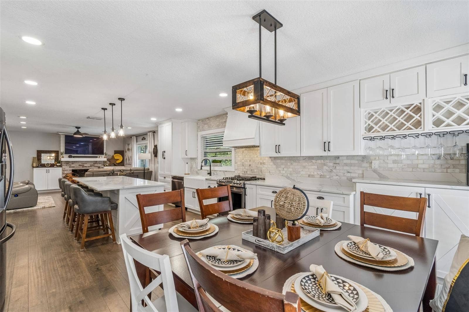 4528 W WOODMERE ROAD, Tampa, FL 33609 4528 W WOODMERE ROAD, Tampa, FL 33609