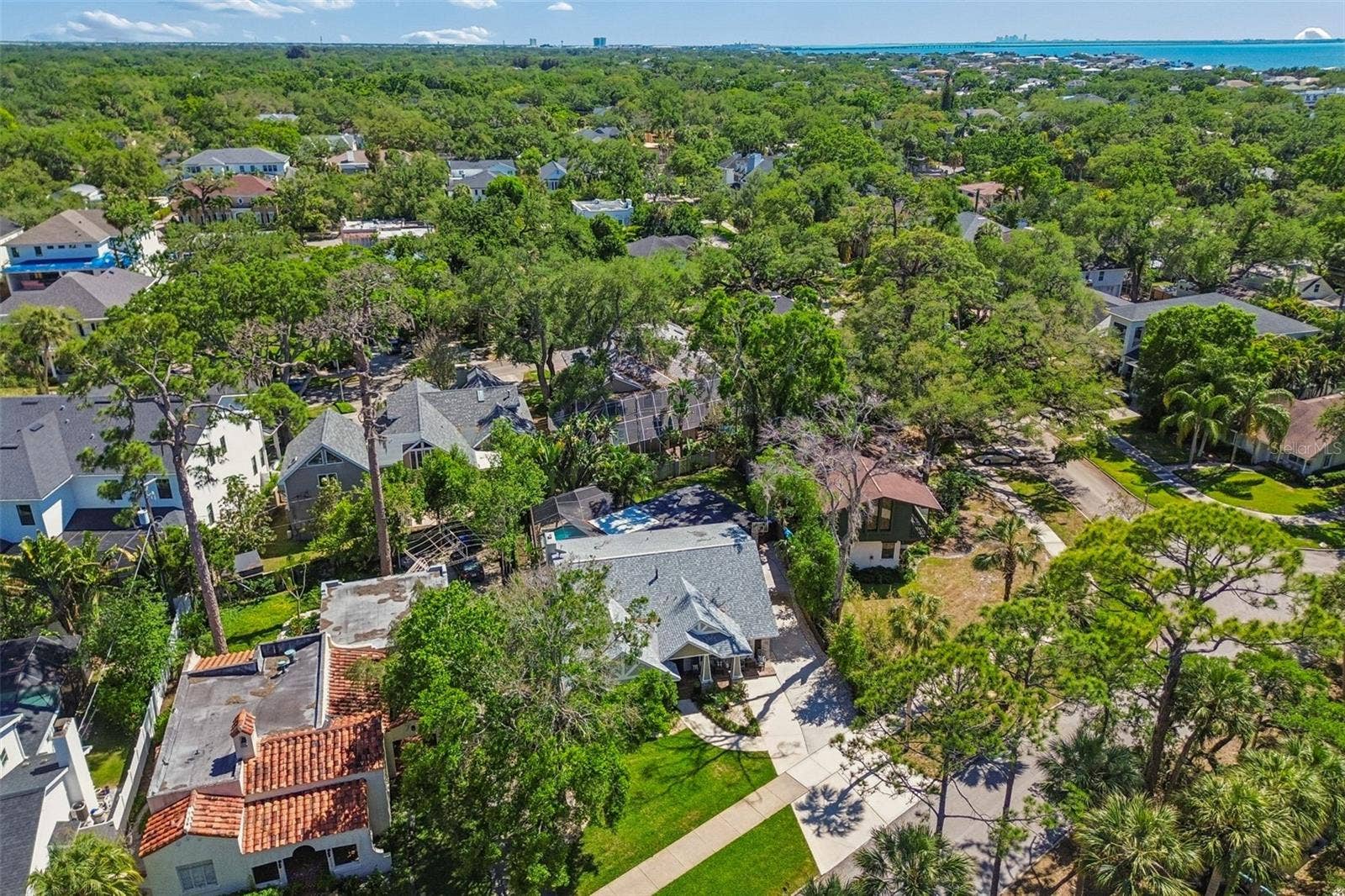 4528 W WOODMERE ROAD, Tampa, FL 33609 4528 W WOODMERE ROAD, Tampa, FL 33609