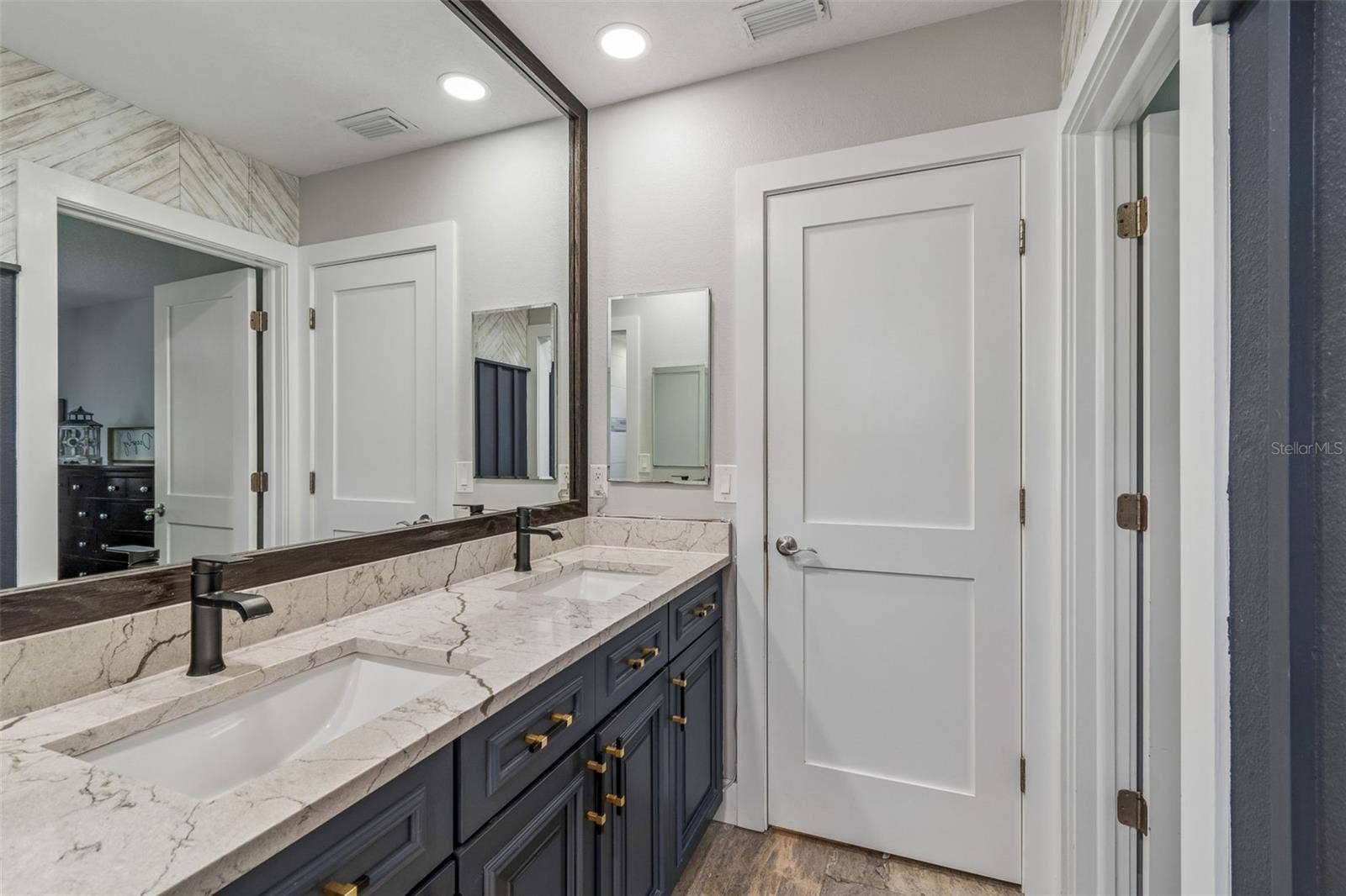 4528 W WOODMERE ROAD, Tampa, FL 33609 4528 W WOODMERE ROAD, Tampa, FL 33609